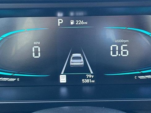 Certified 2025 Hyundai Elantra Sport image 25