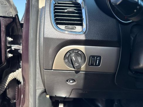 Used 2018 Dodge Durango SXT w/ 3rd Row Seating Group RWD image 27