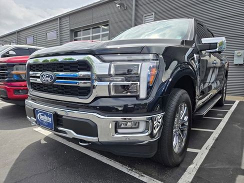 Used 2024 Ford F150 Lariat AWD/4WD image 4