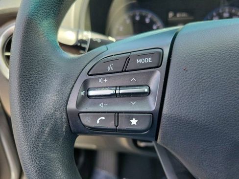 Used 2023 Hyundai Kona SE w/ Cargo Package AWD/4WD image 19