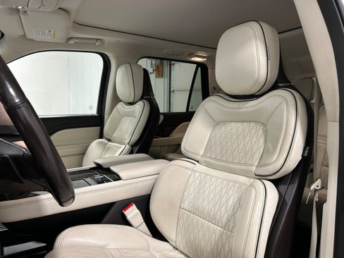 Used 2020 Lincoln Navigator Black Label AWD/4WD image 25