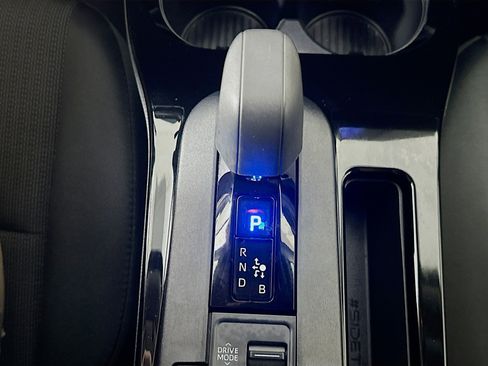 Used 2024 Toyota Prius LE image 24