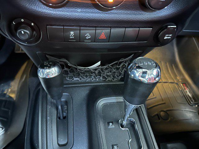 Used 2014 Jeep Wrangler Unlimited Sport w/ Quick Order Package 24S AWD/4WD image 35