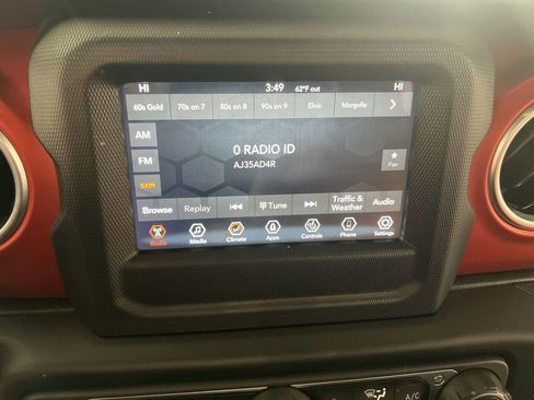 Used 2020 Jeep Wrangler Unlimited Rubicon w/ LED Lighting Group AWD/4WD image 9