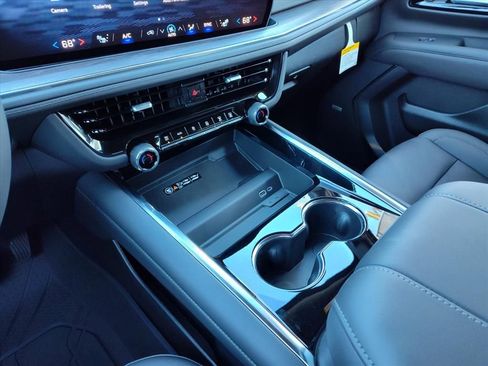 New 2026 Chevrolet Suburban LT w/ Comfort Package image 14