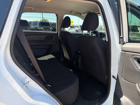 Used 2024 Nissan Rogue S image 26