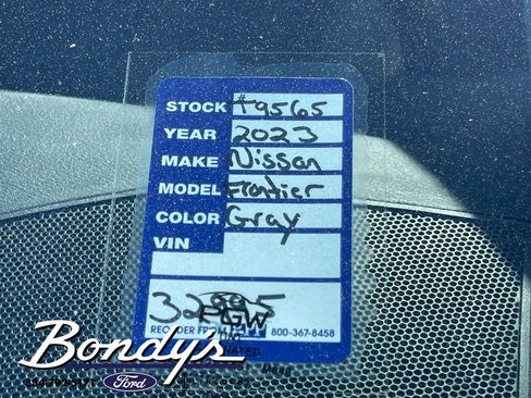 Used 2023 Nissan Frontier SV w/ SV Convenience Package image 21