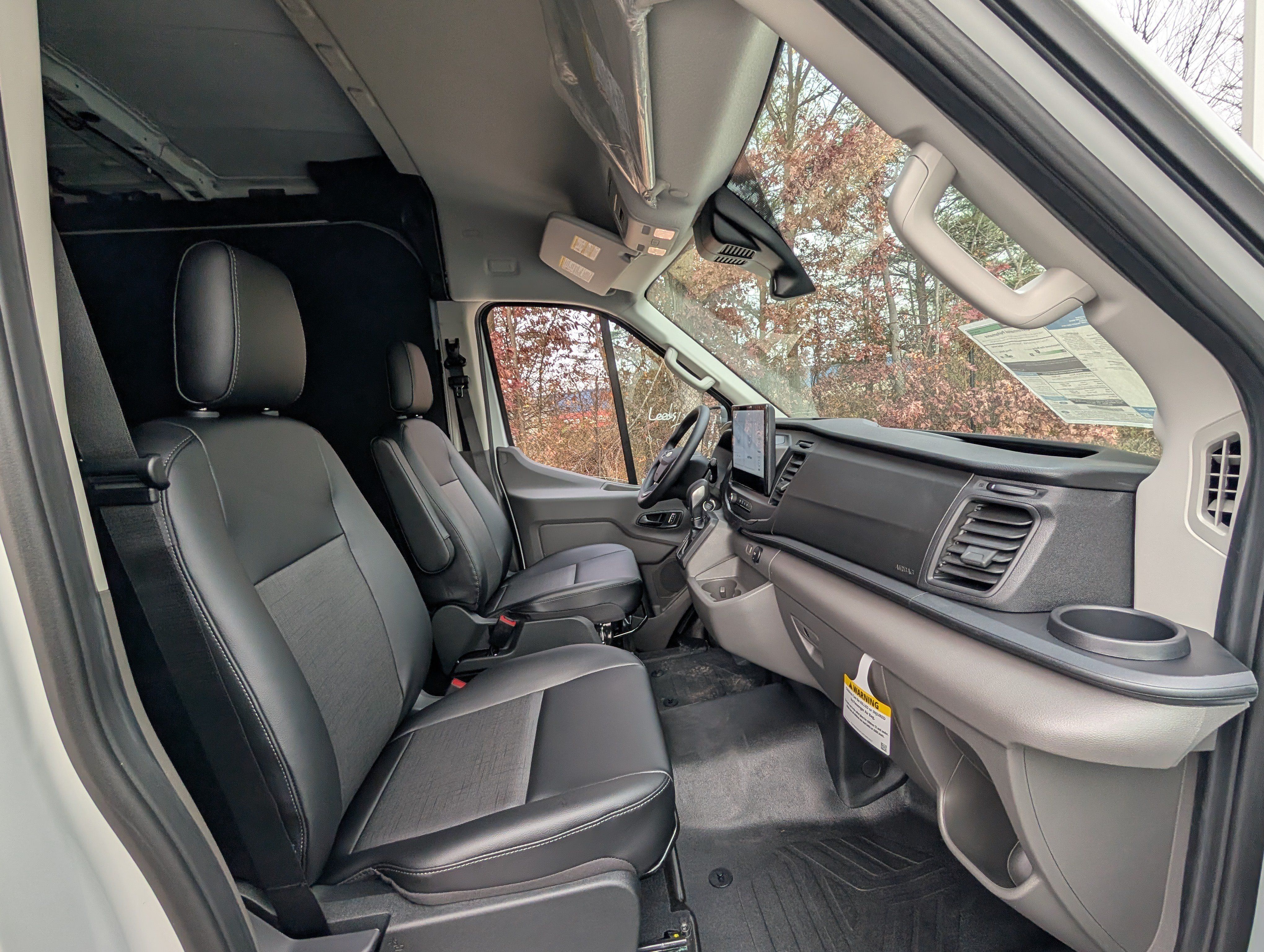 New 2026 Ford Transit 250 148 Medium Roof w/ Load Area Protection Package RWD image 6