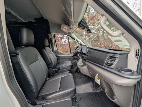 New 2026 Ford Transit 250 148 Medium Roof w/ Load Area Protection Package image 6
