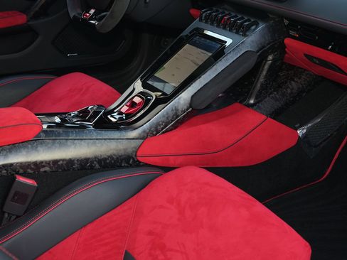 Used 2020 Lamborghini Huracan EVO AWD/4WD image 20