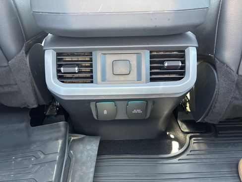 Used 2024 Ford F150 Lariat w/ FX4 Off-Road Package AWD/4WD image 32