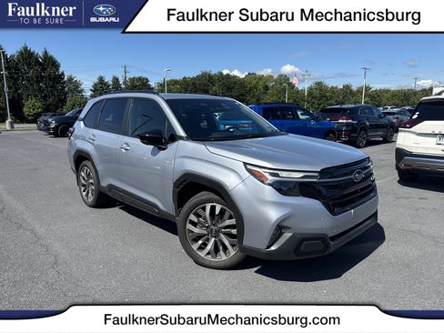Certified 2025 Subaru Forester Touring AWD/4WD image 1