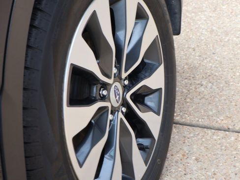 Used 2023 Subaru Outback Limited image 41