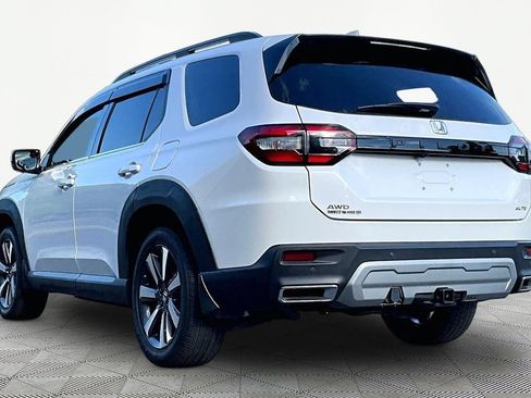 Used 2024 Honda Pilot Elite image 5