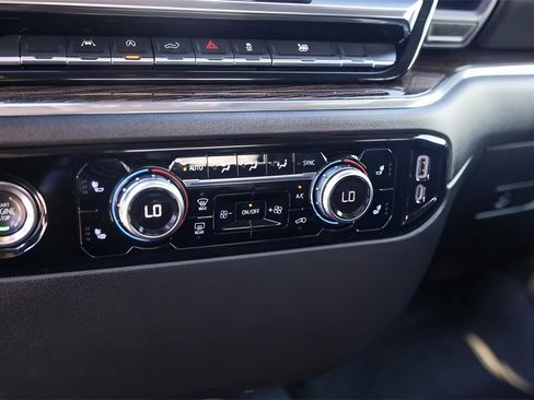 Used 2024 GMC Sierra 1500 Elevation image 22