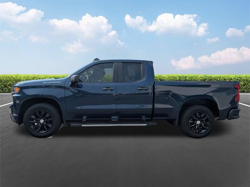 Used 2020 Chevrolet Silverado 1500 Custom w/ Custom Value Package RWD image 7