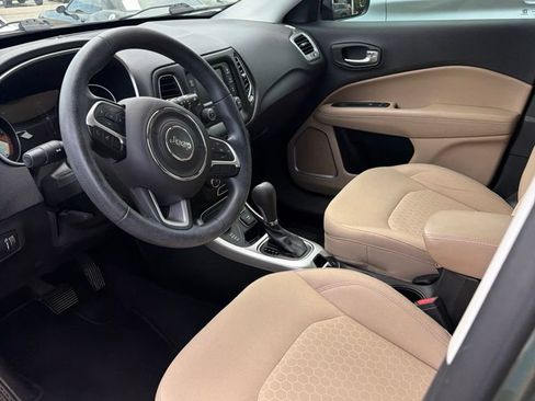 Used 2018 Jeep Compass Sport AWD/4WD image 6