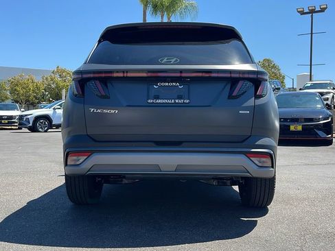 New 2025 Hyundai Tucson Limited image 9