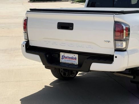 Used 2023 Toyota Tacoma Limited RWD image 6