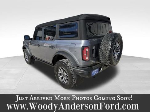 Used 2023 Ford Bronco Badlands image 5