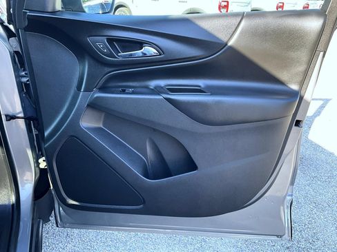 Used 2018 Chevrolet Equinox LT AWD/4WD image 19
