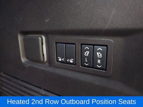 Used 2024 GMC Yukon AT4 w/ Technology Package AWD/4WD image 34