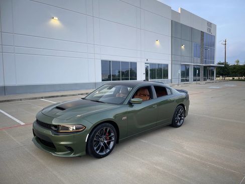 Used 2022 Dodge Charger Scat Pack w/ Plus Group RWD image 1