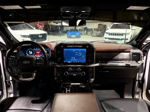 Used 2022 Ford F150 Lariat w/ Equipment Group 502A High AWD/4WD image 29