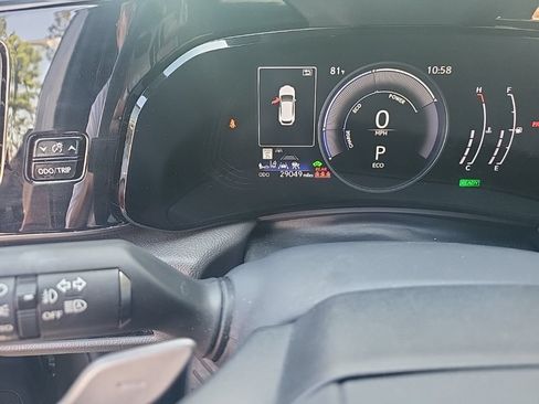 Used 2022 Lexus NX 350h AWD image 8