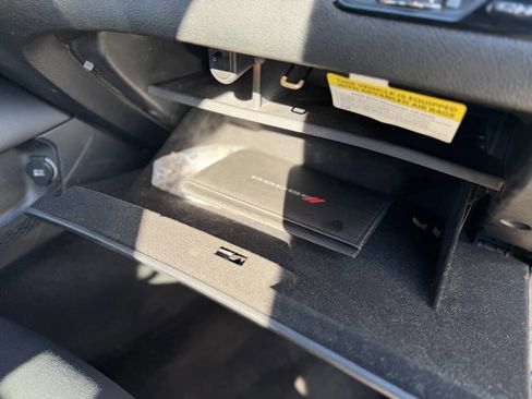 Used 2017 Dodge Challenger SXT image 13