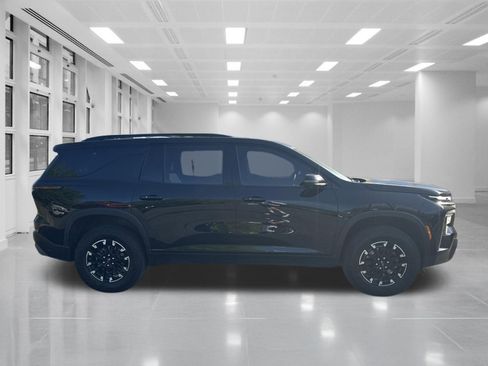 Used 2024 Chevrolet Traverse Z71 w/ LPO, Floor Liner Package image 4