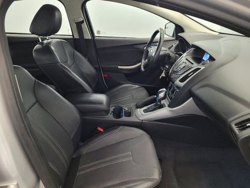 Used 2014 Ford Focus SE w/ Equipment Group 201A FWD image 21