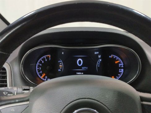 Certified 2021 Jeep Grand Cherokee Laredo X image 34