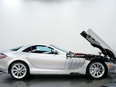 Used 2006 Mercedes-Benz SLR image 42