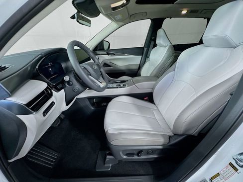 New 2026 INFINITI QX60 Luxe image 24