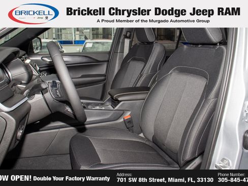 New 2025 Jeep Grand Cherokee Laredo X image 15