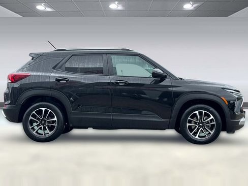 Used 2025 Chevrolet TrailBlazer LT FWD image 7