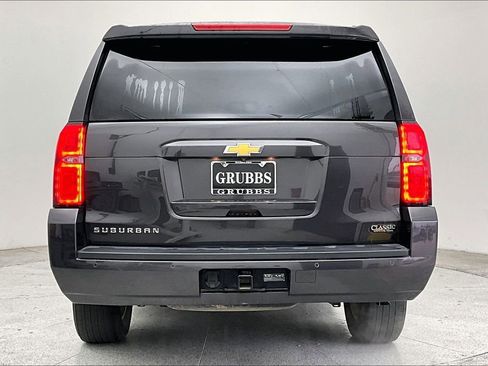 Used 2018 Chevrolet Suburban LS image 7