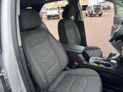 Used 2019 Chevrolet Equinox LT image 45