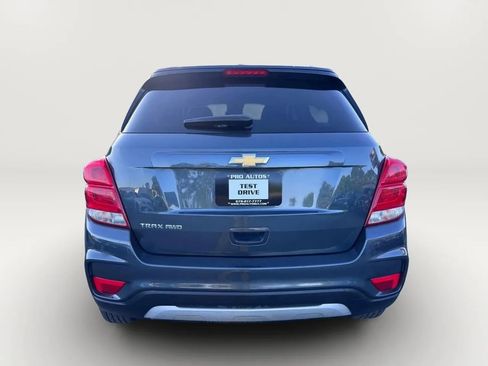 Used 2021 Chevrolet Trax LT AWD/4WD image 12