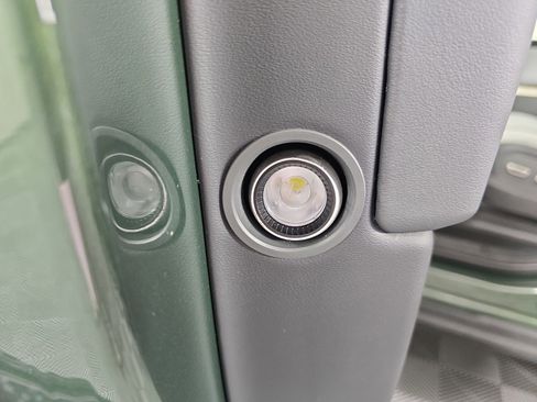 Used 2024 Rivian R1S Adventure image 32