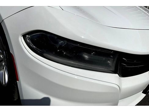 Used 2020 Dodge Charger SXT w/ Leather Interior Group RWD image 28