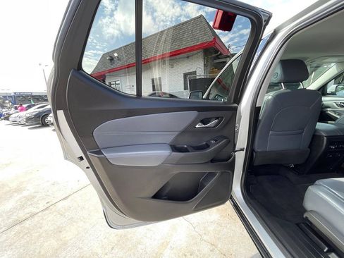 Used 2019 Chevrolet Traverse LT w/ LT Premium Package FWD image 13