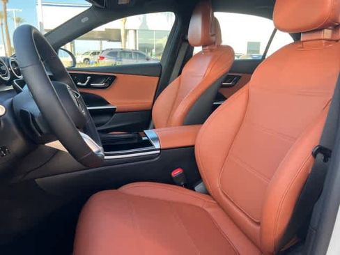 New 2025 Mercedes-Benz C 300 4MATIC Sedan image 4