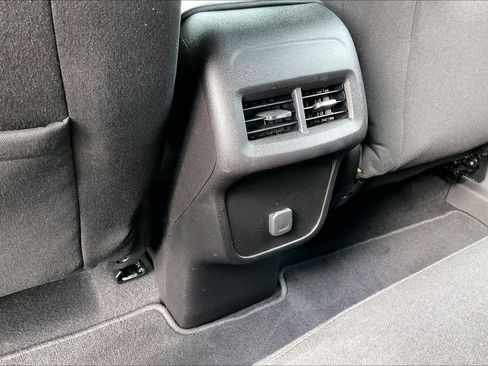 Used 2018 Chevrolet Equinox LS FWD image 33