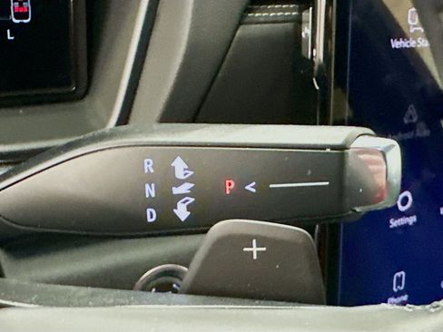 Used 2025 GMC Terrain Elevation image 25