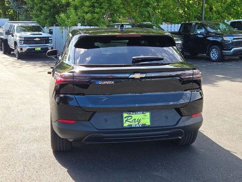 New 2026 Chevrolet Equinox EV LT FWD image 17