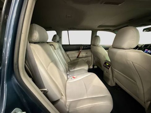 Used 2013 Toyota Highlander Limited image 29