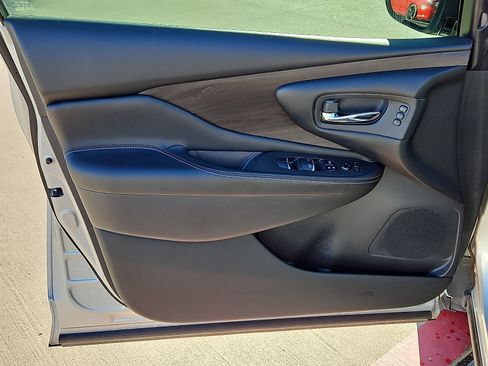 Used 2021 Nissan Murano Platinum w/ Cargo Package image 14