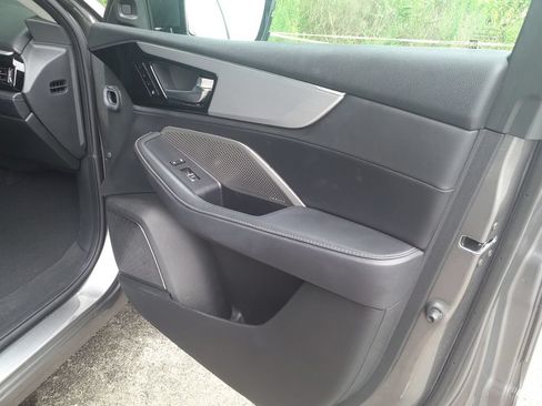 Used 2023 Acura MDX FWD w/ Technology Package image 11